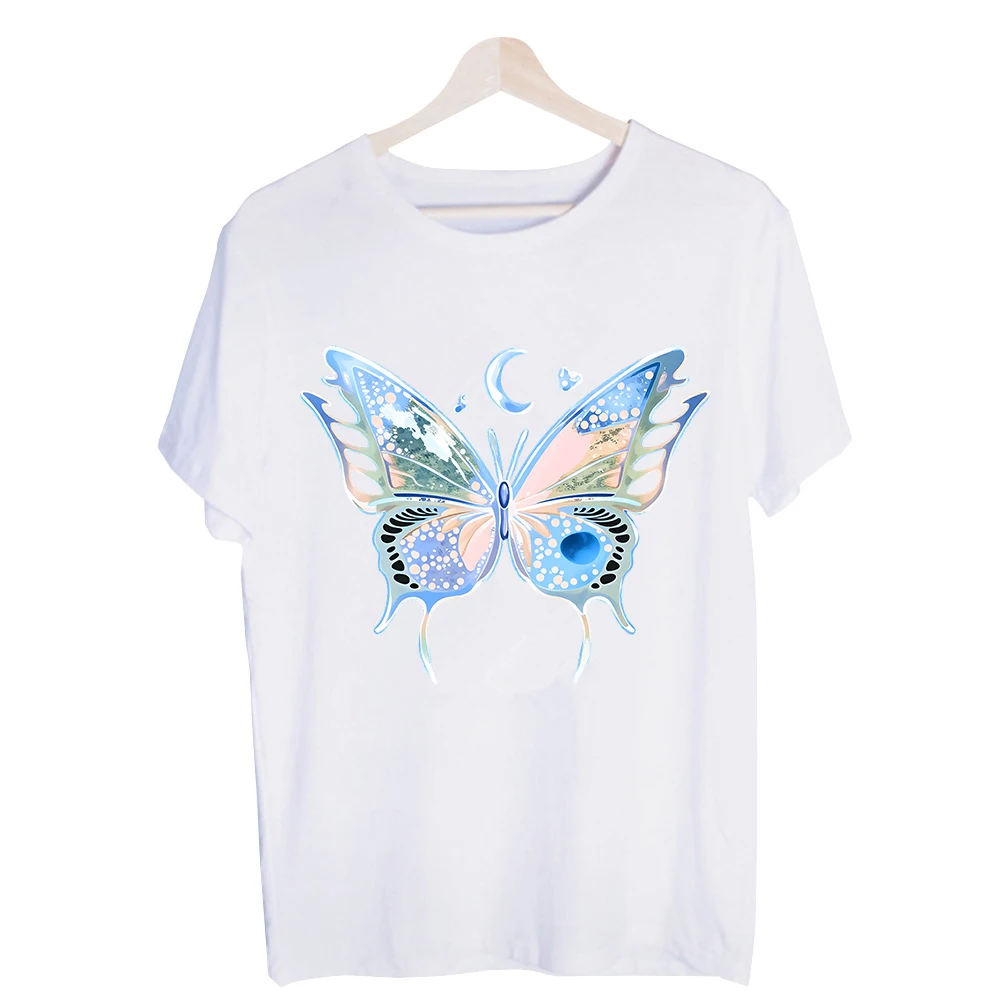 Men's Butterfly Graphic Tee, Short Sleeve Crew Neck T-Shirt with Nature-Inspired Design for Casual Summer Outfits