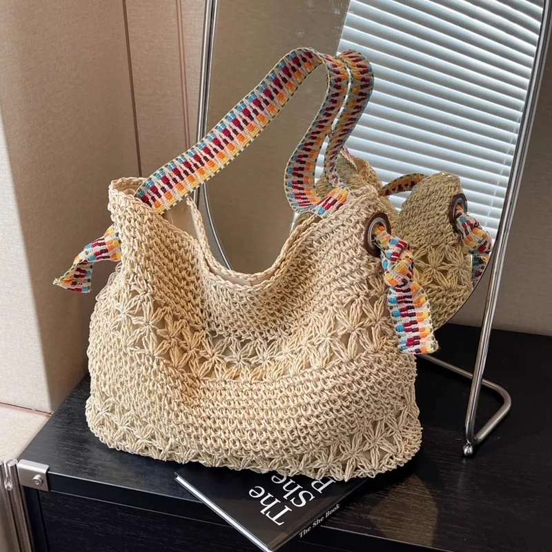 

French New Vacation Style Grass Woven Bag, Women's Summer Popular Woven Bag, Beach Beach Large Capacity Single Shoulder Tote Bag