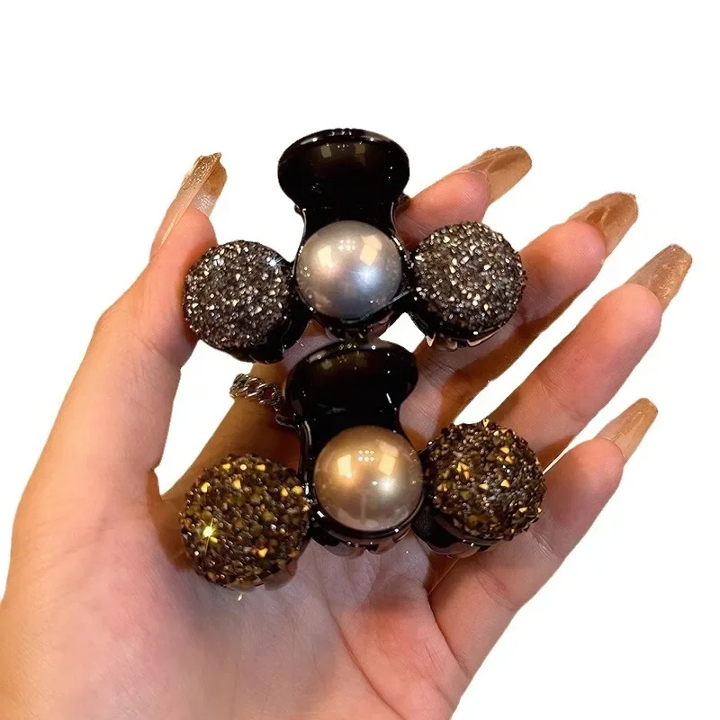 Mini pinces à cheveux en perles pour femmes, petites pinces à cheveux élégantes en strass, épingles à cheveux, Barrettes en forme de crabe, accessoires pour cheveux pour femmes