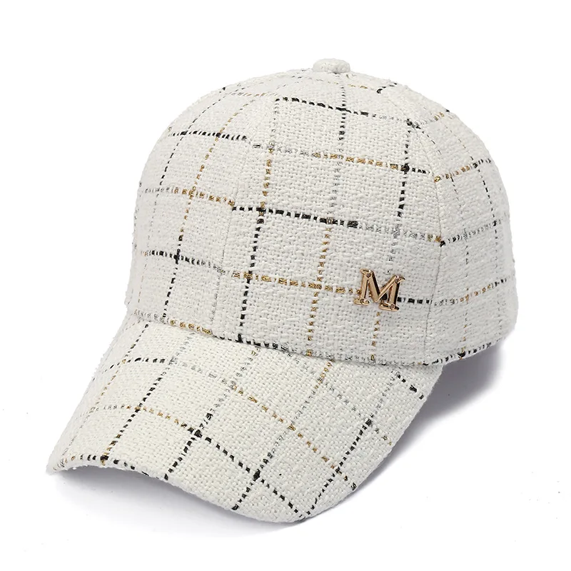 English Retro Style Full-Pattern Gold-Thread Checked Letter 'M' Logo Windproof and Warm Daily Wear Matching Baseball Cap