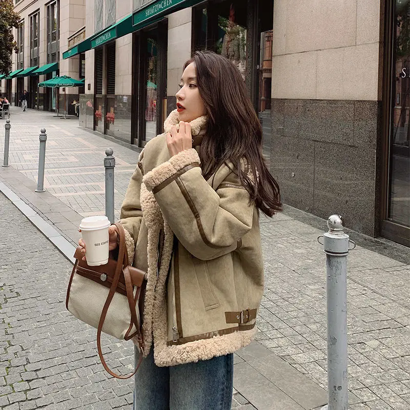 เสื้อแจ็คเก็ตเท็ดดี้โอเวอร์ไซส์สำหรับผู้หญิง ฤดูหนาวปี 2025 เสื้อโค้ทขนเทียม ปกขนสัตว์เทียม เสื้อแจ็คเก็ตทรงหลวมสำหรับผู้หญิง เสื้อโค้ทขนแกะหนานุ่ม