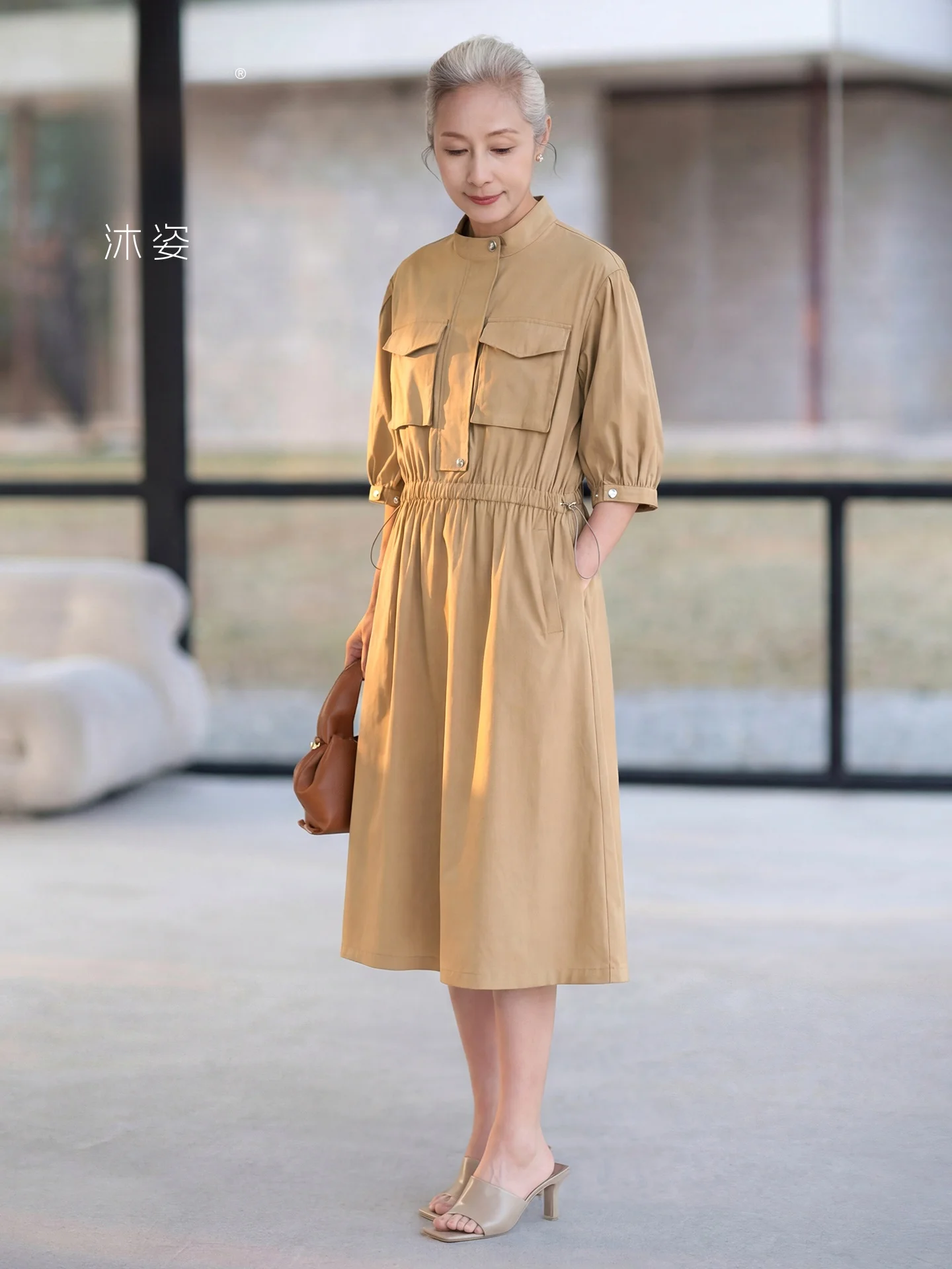 

Muzhi Mom Summer Fashion Short Sleeve Long Dress Young Working Women's Dress Middle-Aged High-End Feeling Polyester Fiber
