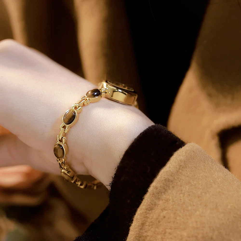 Orologi da donna vintage con quadrante piccolo ovale Bracciale multi tesoro in giada naturale Orologio al quarzo casual di lusso leggero per donna