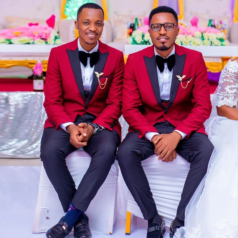 Tuxedos de marié rouge trois pièces pour hommes, costume de mariage à un bouton, veste à revers noir