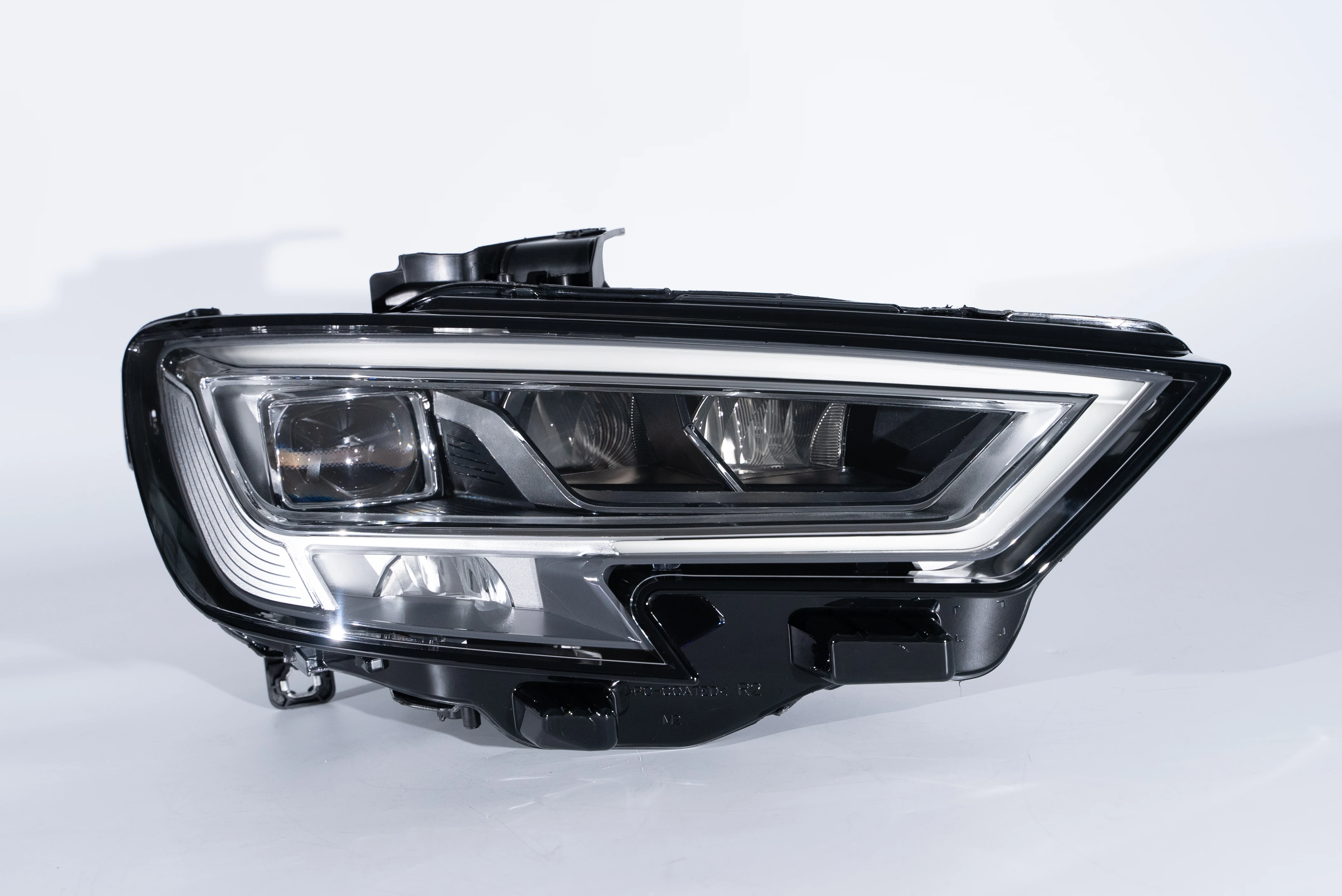 Factory direct sales- For Audi A3 2017-2020 LED  Headlamp  headlight assembly  8V0 941 033 C /8V0 941 034 C