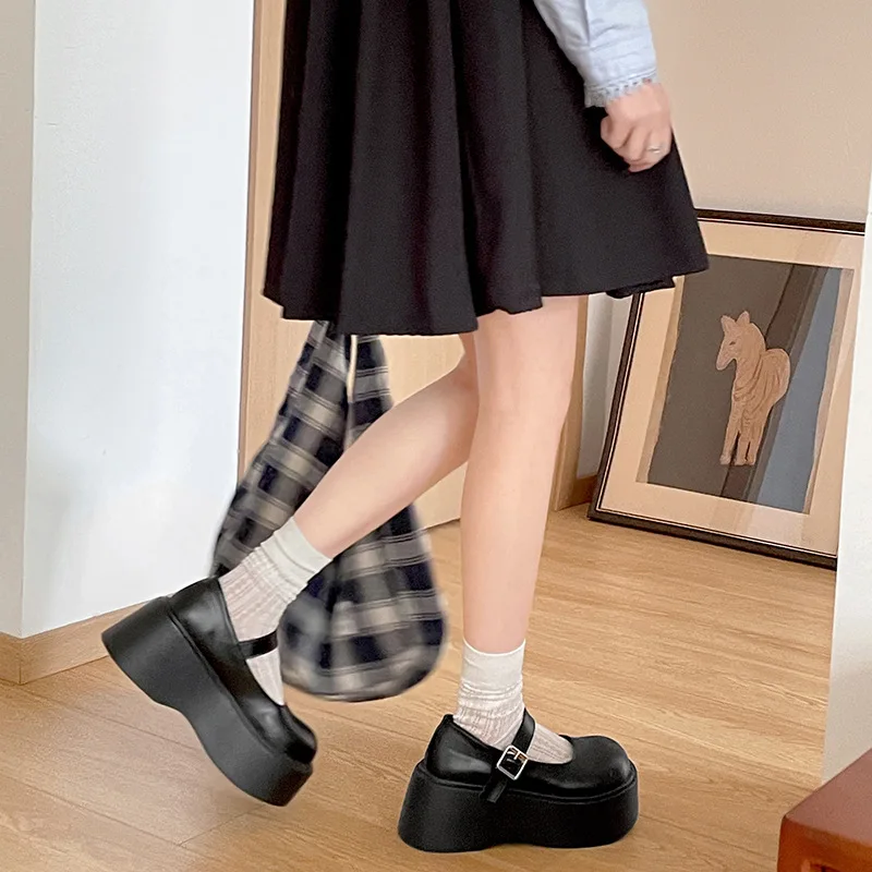 

Spring and Autumn Simple Pure Color French Commuter Black Retro Thick Soled Small Leather Shoes for Women