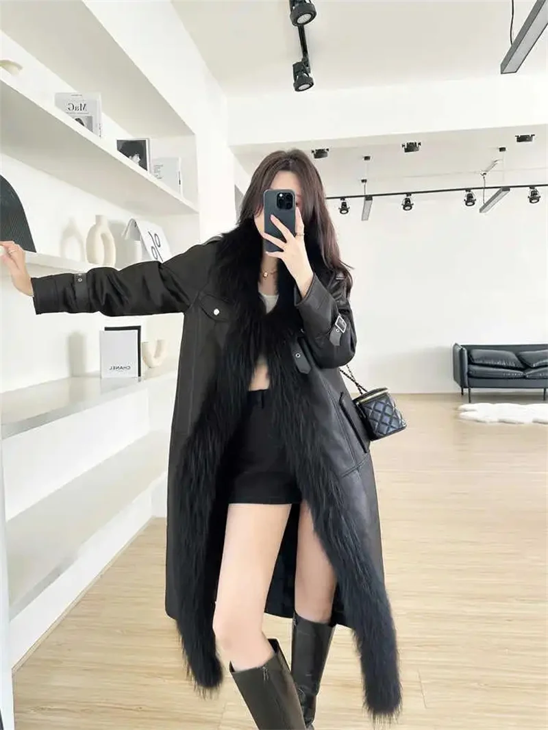 Women's Outerwear 2024 Autumn and Winter New Fashion Item Raccoon fur Collar With Goose Down Lining Long fur Coat for Women WLF