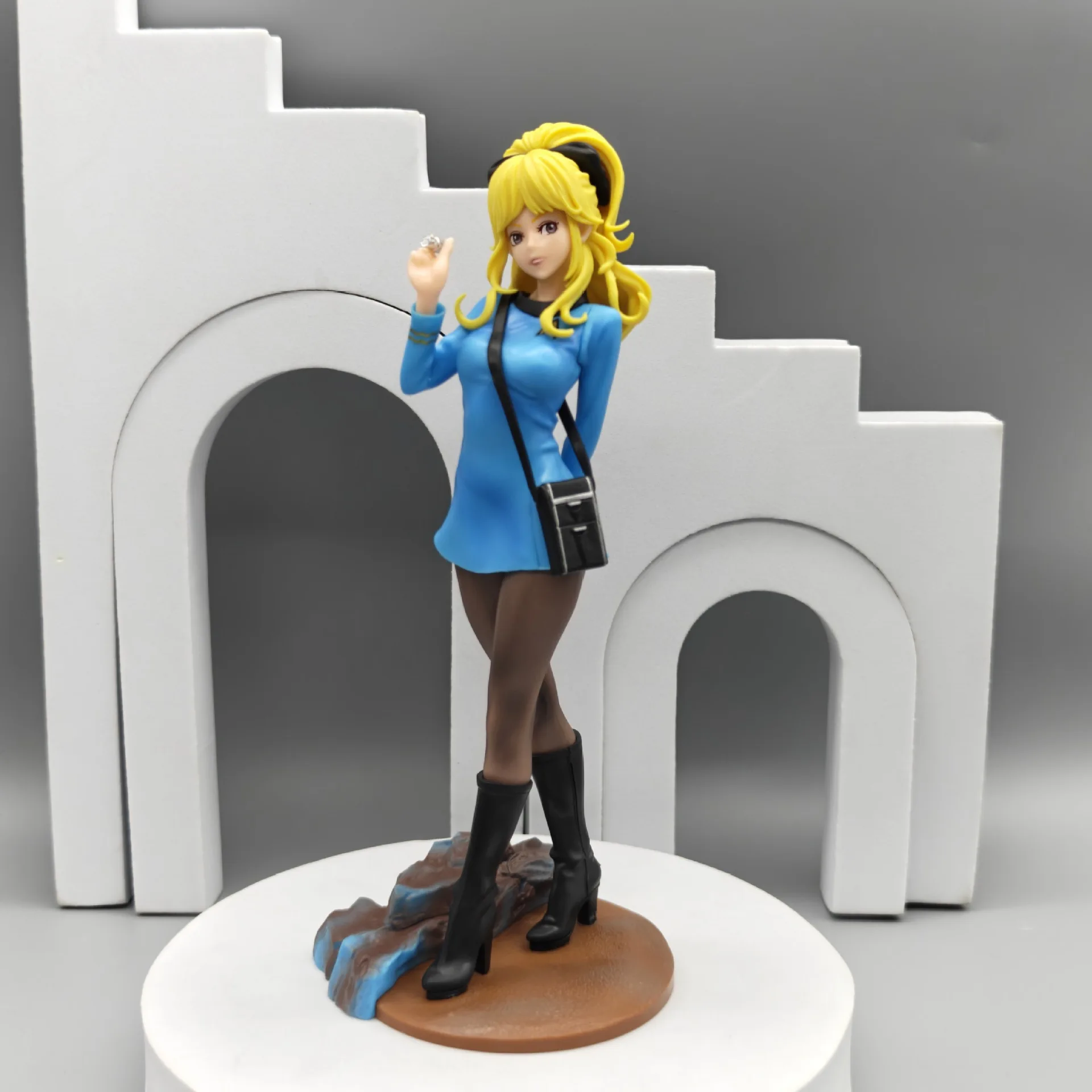 21CM Star Trek Medische Officier Anime Handgemaakte Actiefiguren Desktop Case Decoratie Ornament Gift
