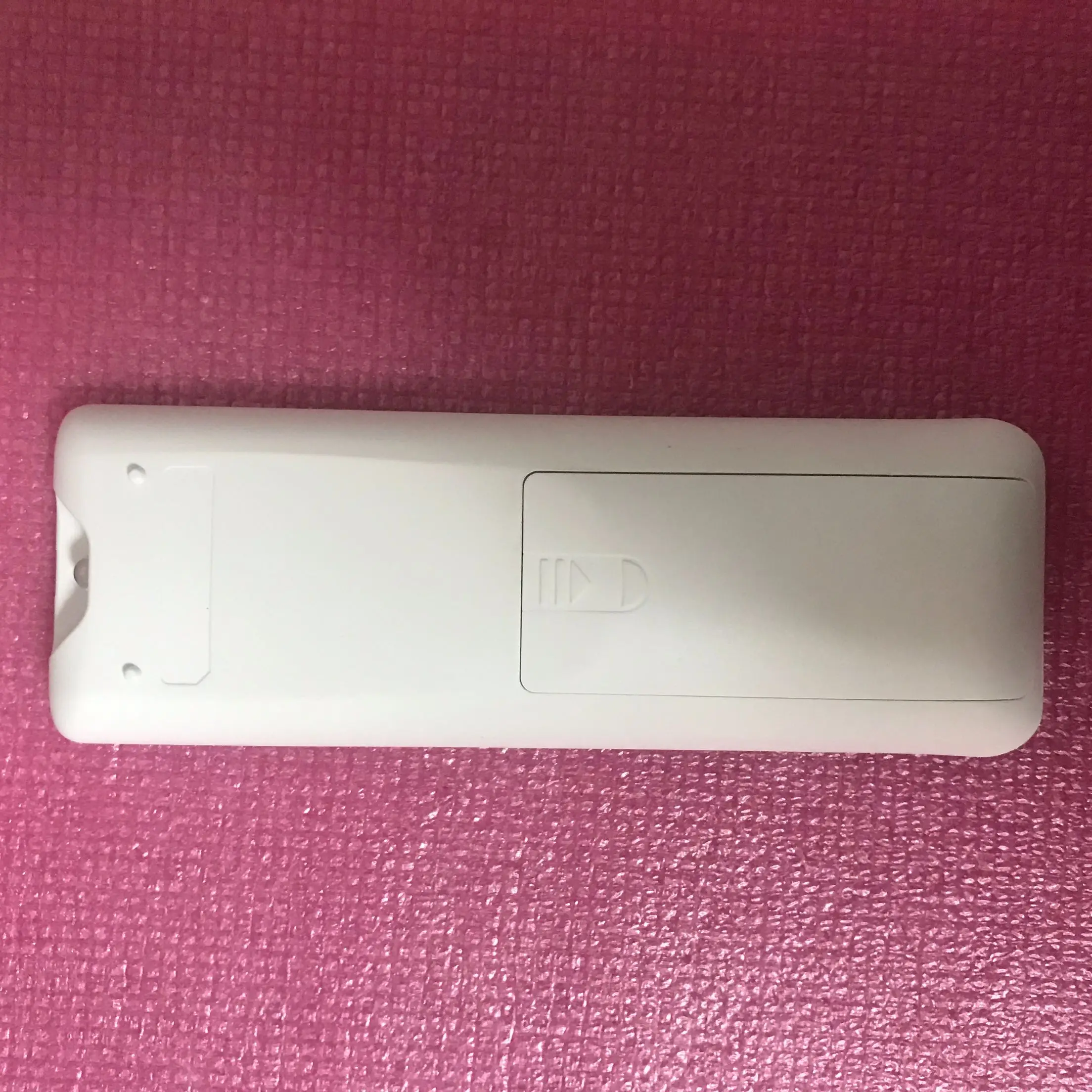 New 0010401715CS remote control for Haier Cool Air Conditioner V9014557 G85 York Air Conditioner (with base)