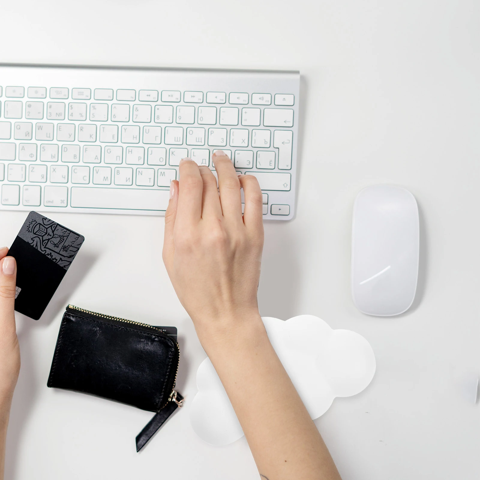 

Mouse Wrist Rest Soft Memory Foam Comfortable Wrist Support Cushion for Office Computer Gaming Ergonomic Mouse Pad