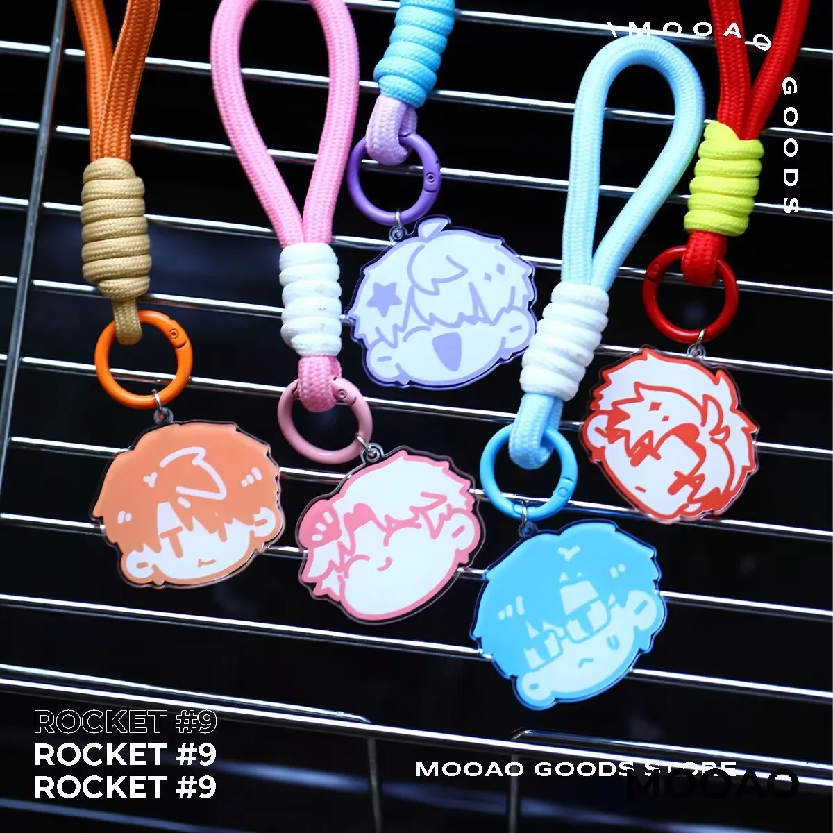 "Love and Deep Space, original fan art acrylic keychain pendant of 'Qi Yu Shen Xing Hui Li Shen Qin Che Xia Yi Daytime'.