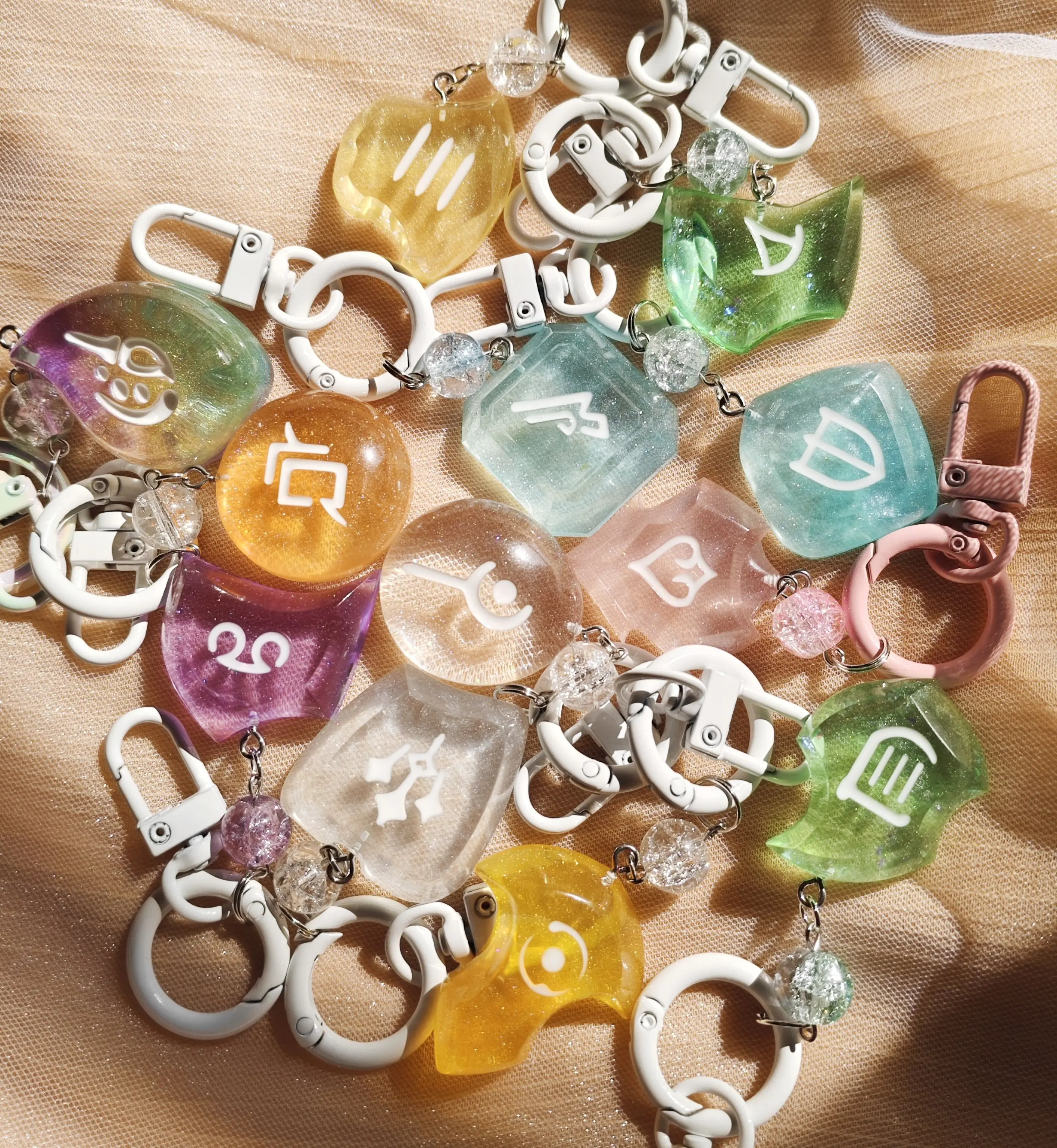 لعبة FF14 الخيال الرابع عشر بلورات المفاتيح حكيم ريبر فارس الظلام راقصة الأحمر ماج الأبيض ماج قلادة تأثيري Doujin هدية #1