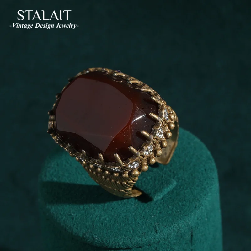 

Ретро гранат красные прямоугольные кольца с кристаллами для женщин зубец установка белые стразы свадебные винтажные ювелирные изделия вечерние медь
