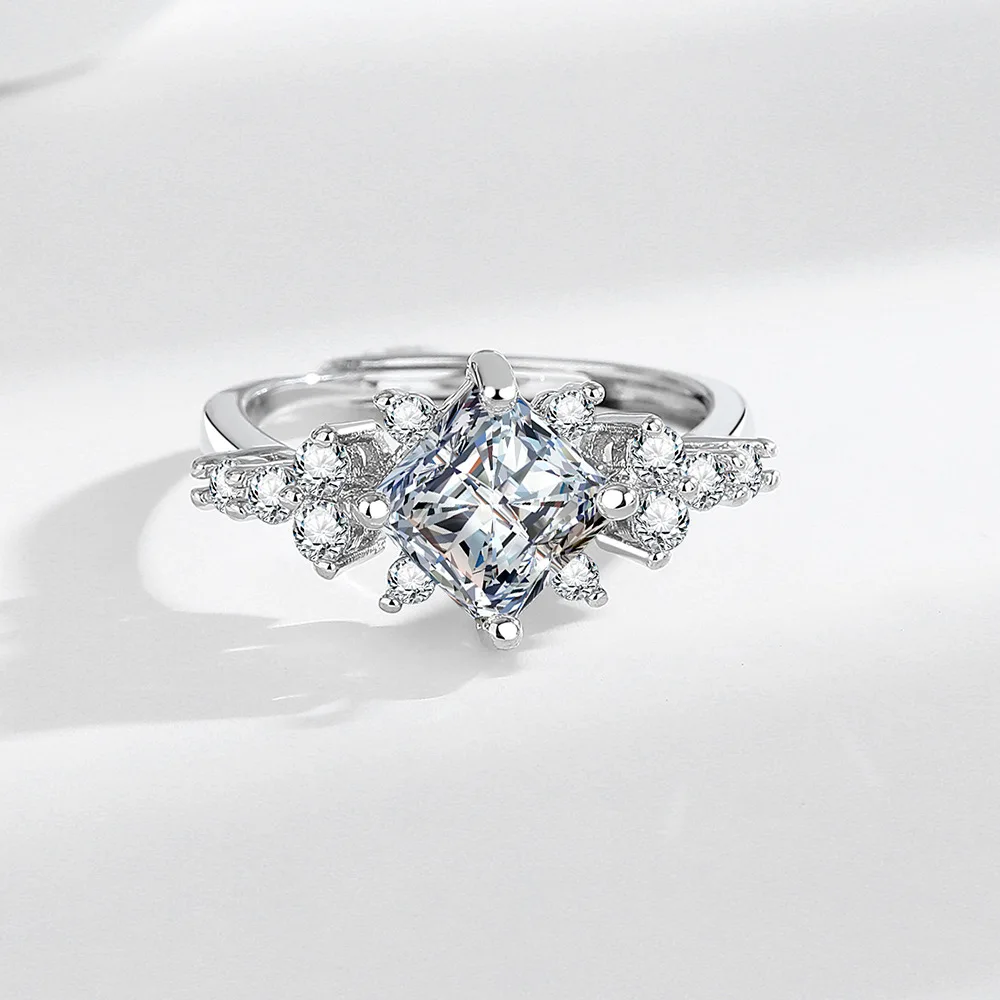 Gioielli di anniversario per banchetti con anello da donna alla moda elegante con zirconi quadrati in argento sterling 925 di lusso leggero