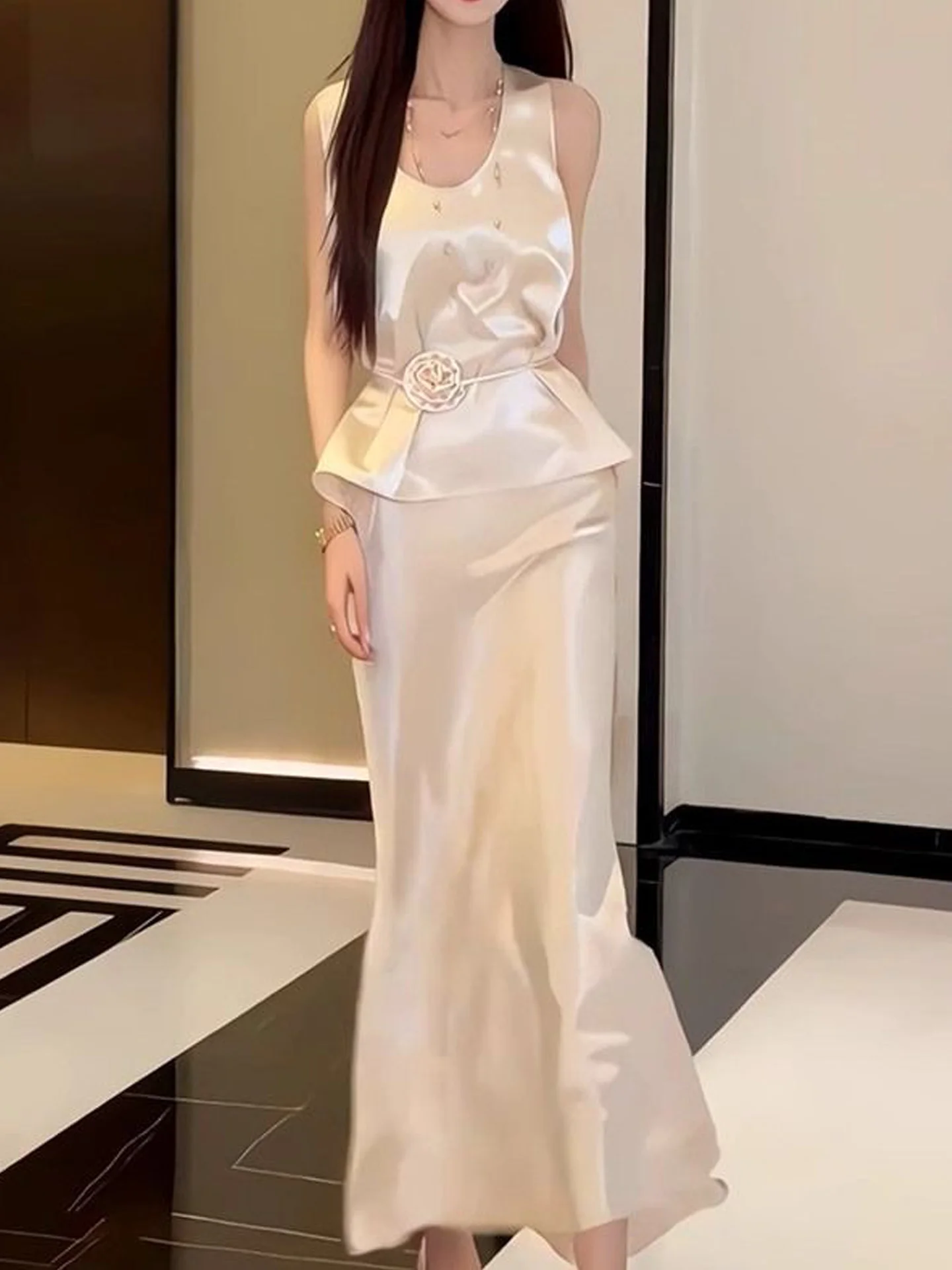 Korean Style High Waist Slim Fit Vest Top And Fish Tail  Skirt Two Piece Set for Women Luxury Silk Luminous Autumn New Ar...