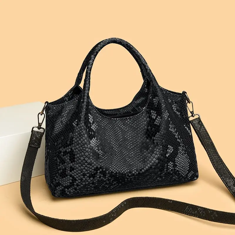 Retro Vegetable Basket Bag Female Mother Bag Premium Snake Pattern Sequin Handbag New Bucket Bag Exquisite for Mother Simple