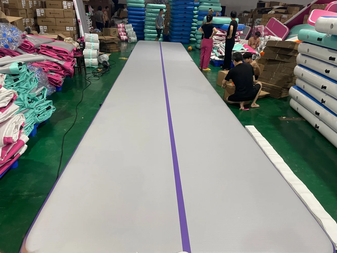 

Air Tumbling Track Mats Inflatable Gymnastics Mat 10x2x0.2m Gymnastics Training Mat Inflatable Air Floor with Electric Pump