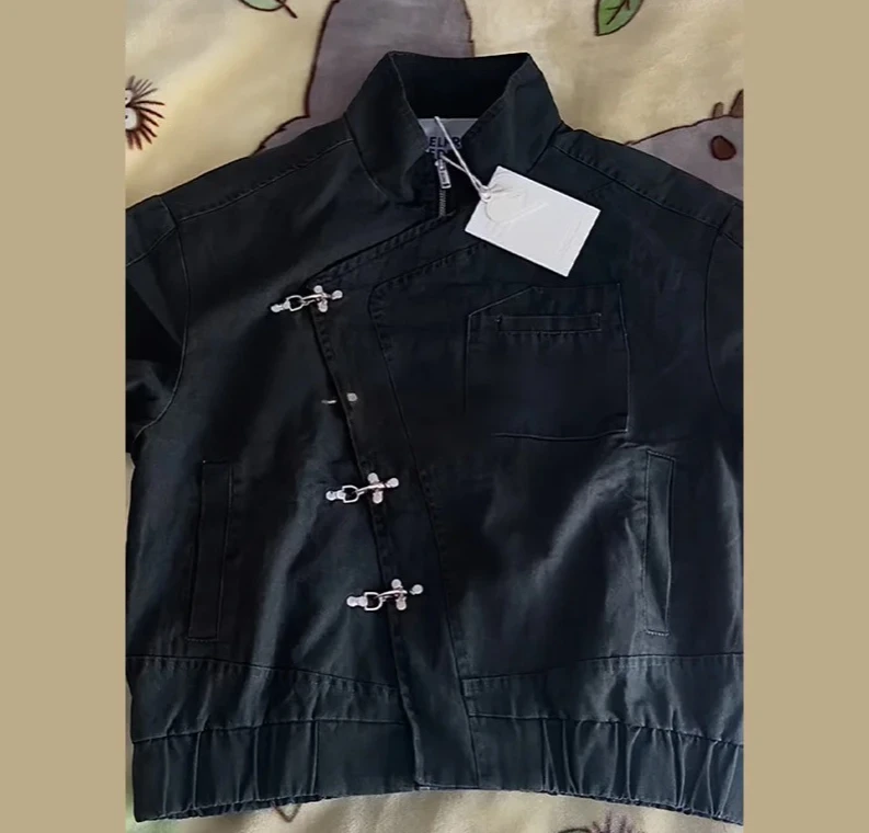 سترة نسائية كاجوال بياقة مائلة غير منتظمة وأزرار معدنية معطف فضفاض بأكمام طويلة