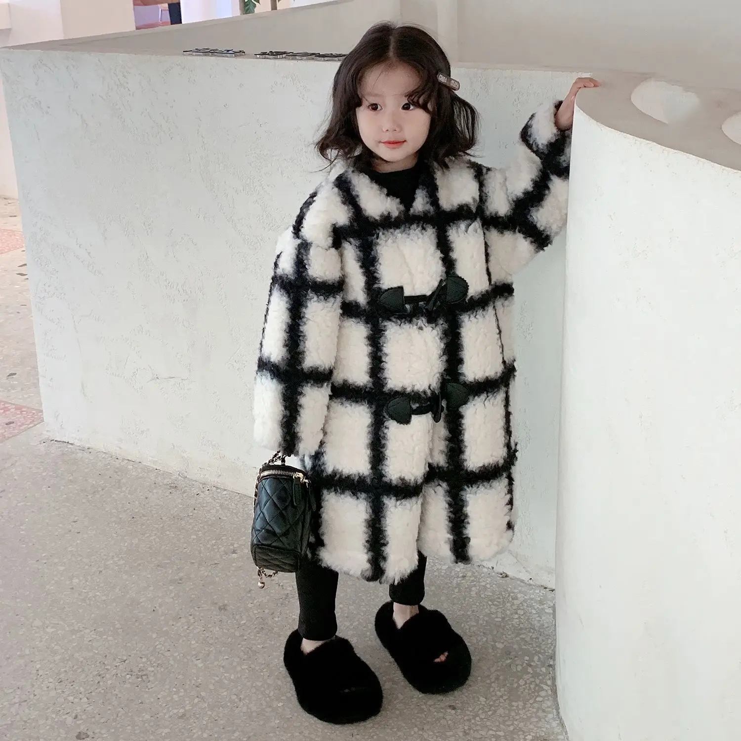 Autumn and Winter Children Lamb Wool Thickened Baby Contrasting Coat Girl Casual Coat Windproof and Warm Winter Clothes