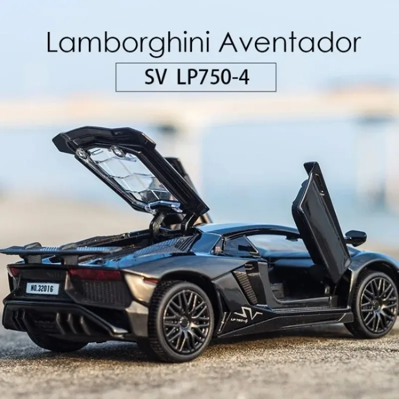 

Модель спортивного автомобиля Lamborghini SVJ LP750, масштаб 1:32