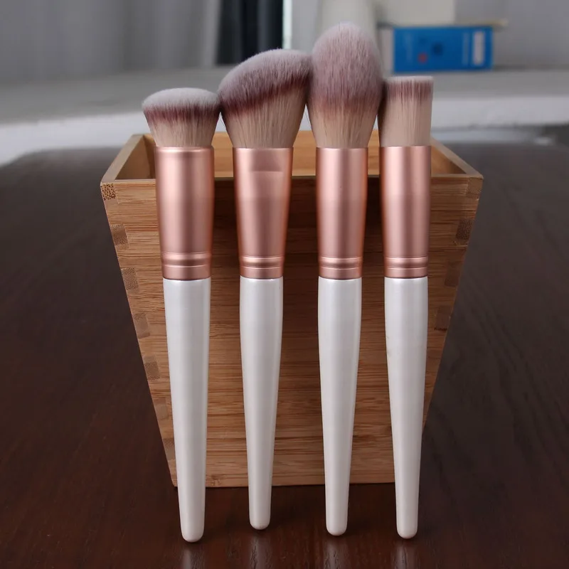 Ensemble de pinceaux de maquillage 16 pièces avec rainures, outils de maquillage et pinceaux de maquillage blanc cassé
