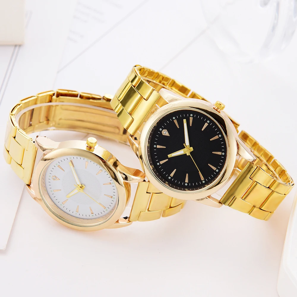 Luxury Couple Quartz Watch Golden Strap Black And White Dial Fashion Men Women Watches Clock Unisex Business Casual Wristwatches