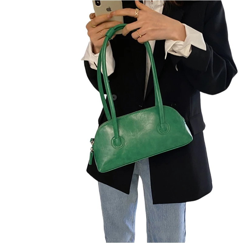 

Retro Minimalist Green PU Bag | French Underarm Style | Fashionable Hand & Shoulder Commute Purse