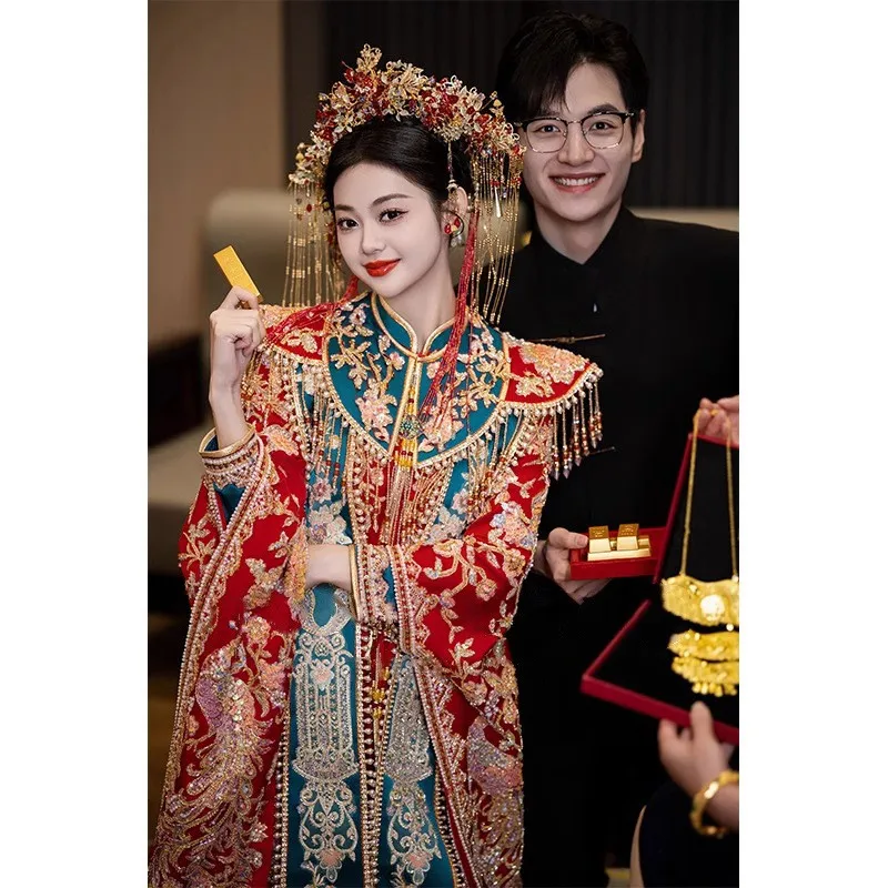 豪華な新しい頑丈な中国風の龍と鳳凰のガウンウェディングドレスクラウンレッドケープ