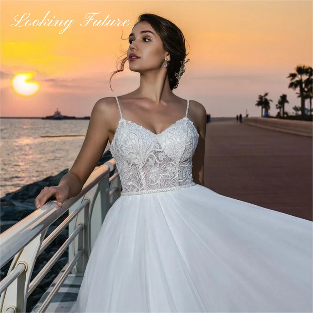 Bohemian Sleeveless Lace Wedding Dress Luxury Spaghetti Straps Beach Tulle Bridal Gown A-line Sweep Train Robe De Mariee 2024