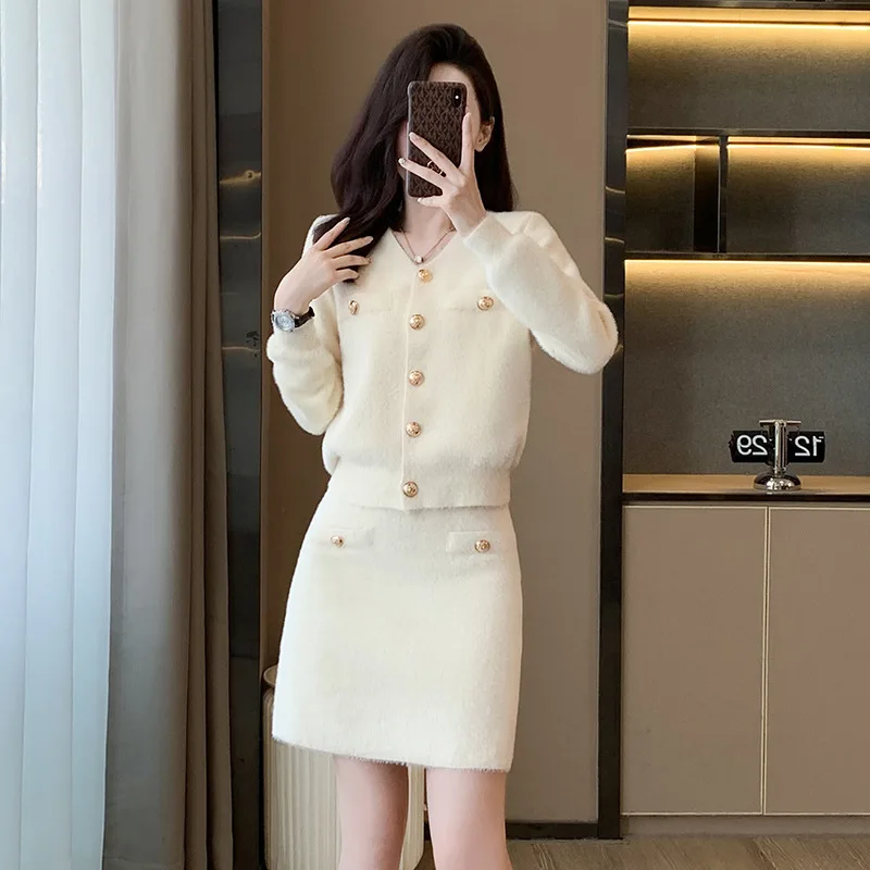 Advanced 2024 New Fashion Autumn and Winter Casual Suit Female Slimming Temperament Chanel Style Knitted Two Sets Dress LJ684