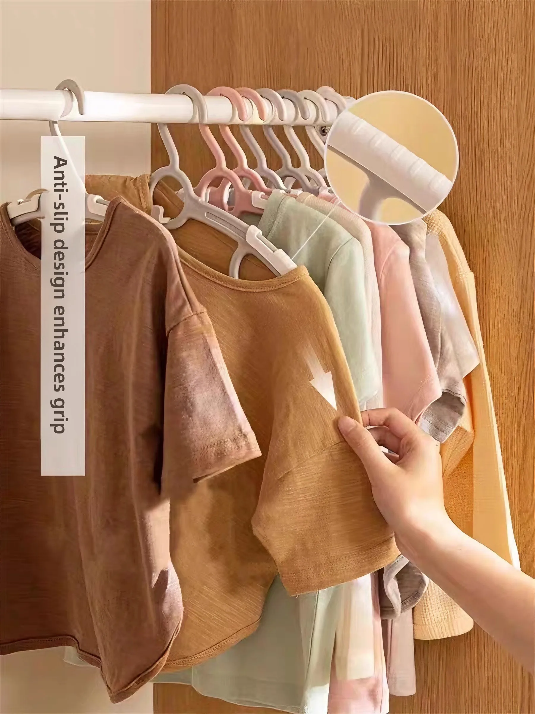 子供用滑り止めハンガー ベビー家庭用伸縮式ベビー服乾燥ラック - Baby Clothing Drying Rack のレビューと価格