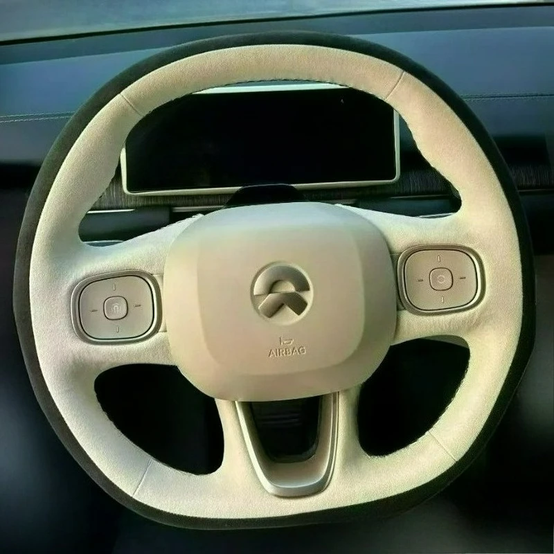 

Hand-stitched renovation ultra-thin wear-resistant black white leather car steering wheel cover For NIO ES6 EC6 ET5 ET5T ES7 EC7