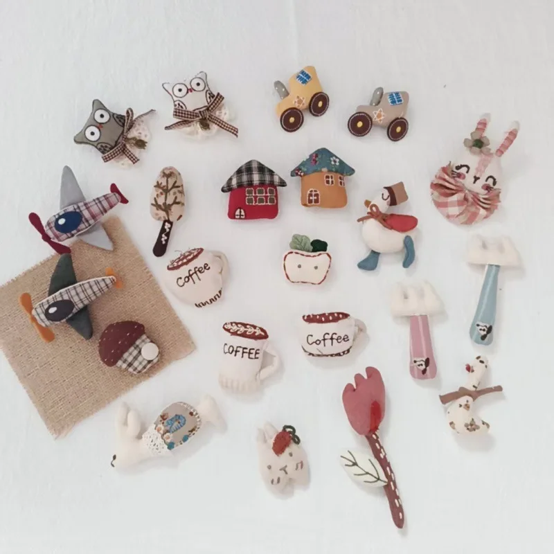 

Милая плюшевая брошь-гриб в виде животного для автомобиля, 3D-значок ручной работы для украшения одежды, сумок, головных уборов, различные стили, аксессуар