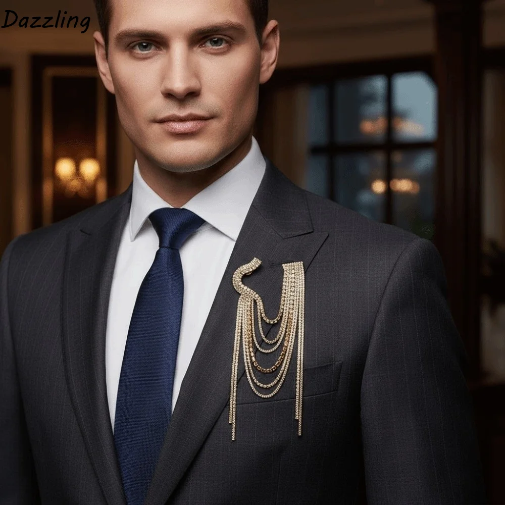 

Epaulets Rhinestone Tassel Brooch Multi-layer Tassel Chain Fringe Shoulder Mark Shiny Badge Crystal Shoulder Flash Men Women