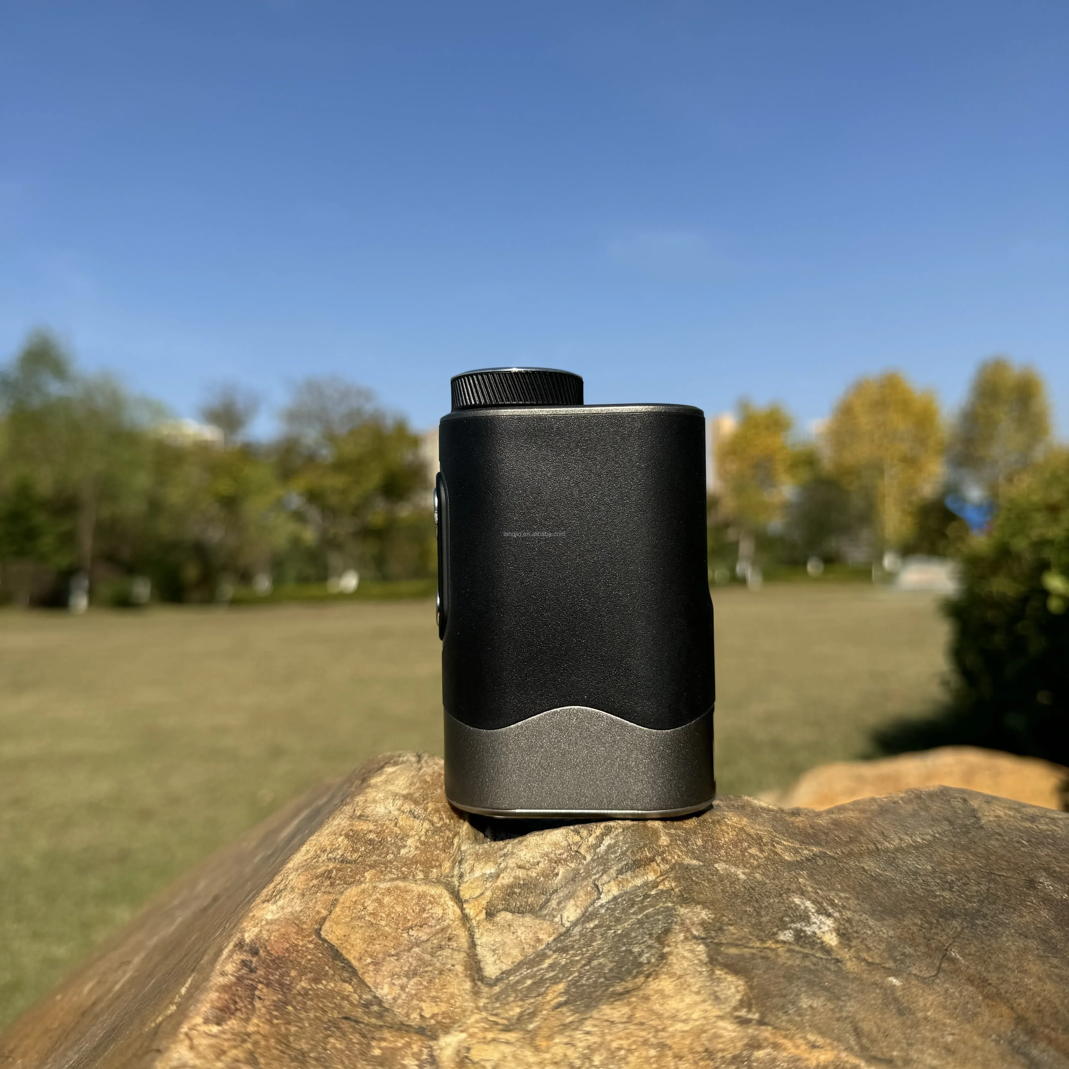 Lightweight Waterproof 6X Magnification 1000Y Golf Range Finder with Customized Logo Low MOQ Laser Distance Meter