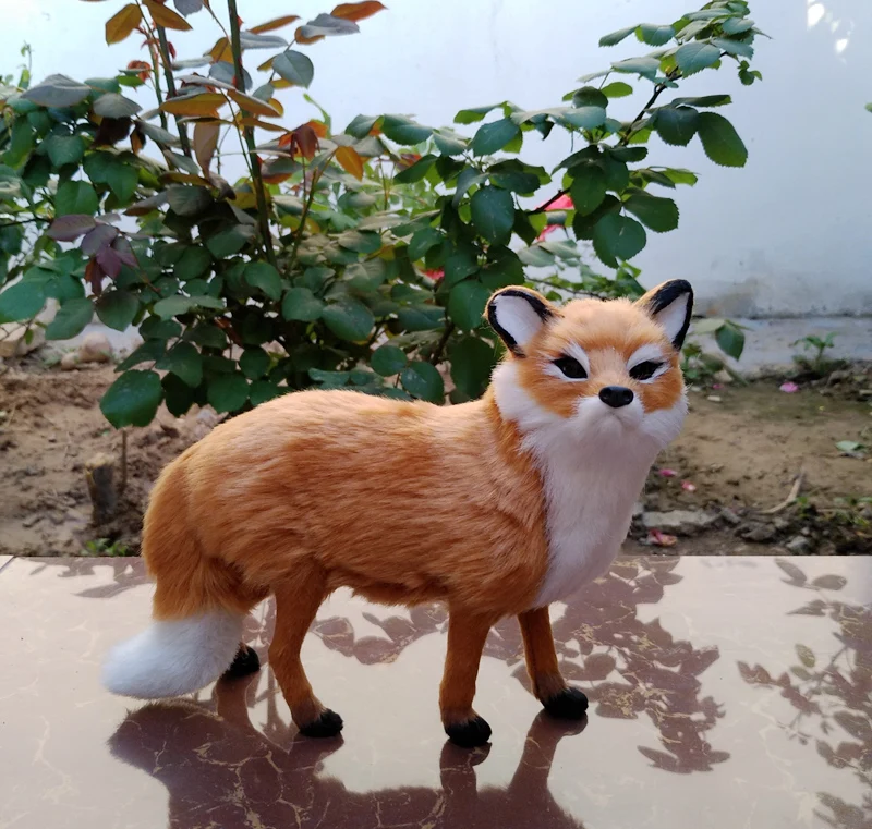 

new simulation brown fox model plastic&furs fox handicraft prop,home decoration gift about 20x6x17cm