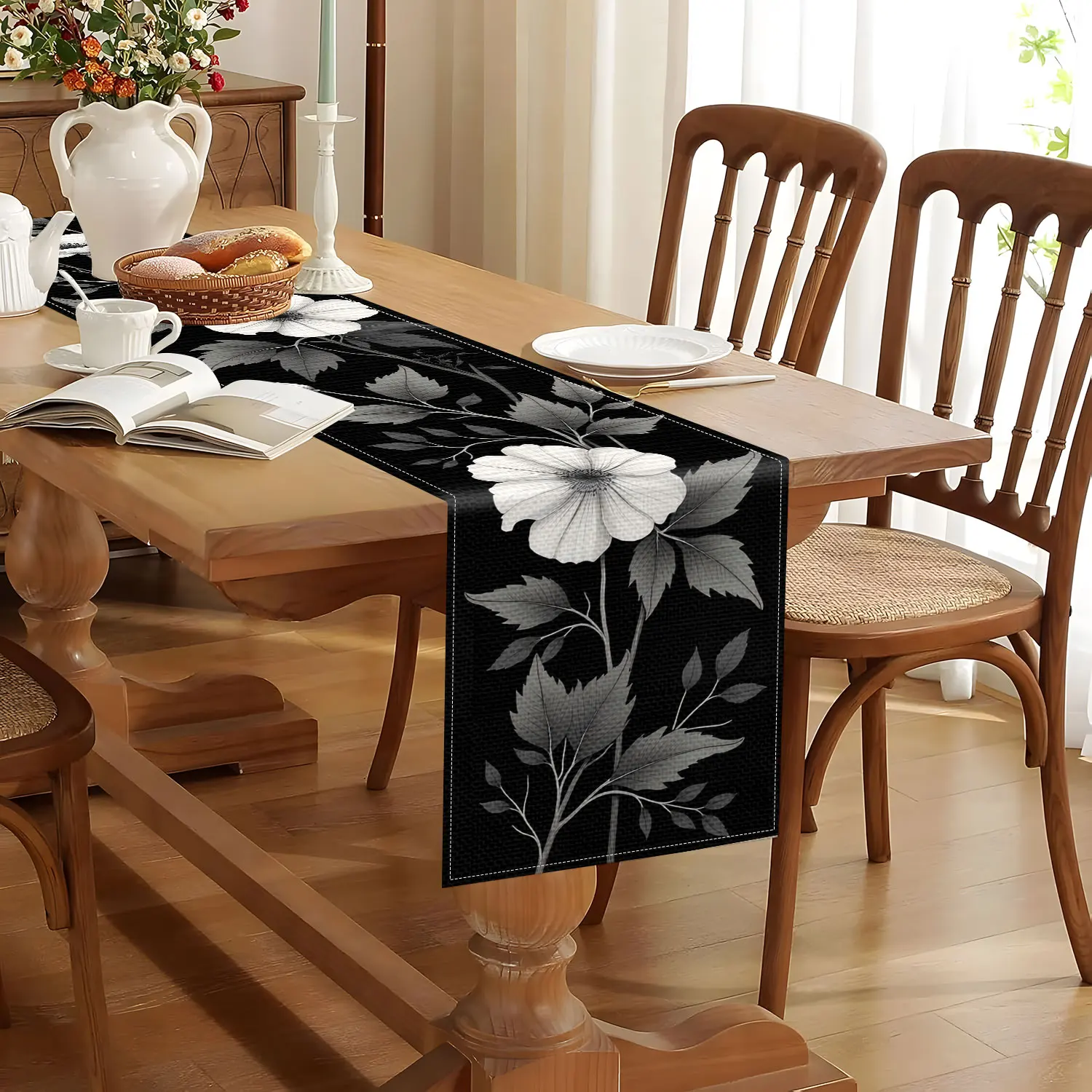 قطعة واحدة من مفرش طاولة على شكل زهور باللونين الأبيض والأسود، خلفية سوداء مع زهور بيضاء ورمادية وأنماط أوراق شجر، مناسبة لطاولات الطعام المنزلية البسيطة، وتخطيط المقهى على الطراز الأسود والأبيض، وحفلات التصوير الفوتوغرافي المنزلي البسيط المتخصصة باللونين الأبيض والأسود والأسود #4