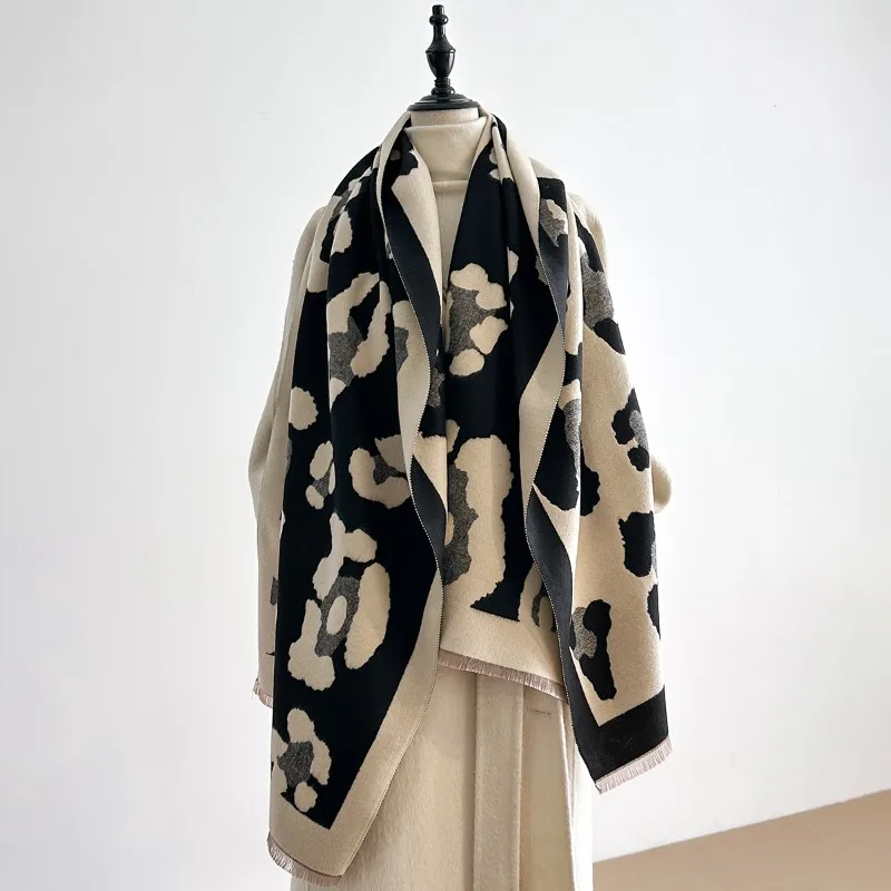 

New faux cashmere retro British fringe leopard print shawl versatile warm scarf for autumn and winter thickened warm neck wrap