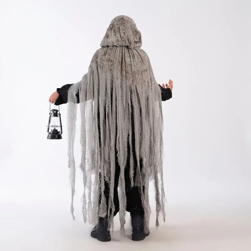 Набор разноцветных пошарпаных плащей с капюшонами и измельченными краями, окрашенные белые жуткие и реалистичные костюмы на Хэллоуин