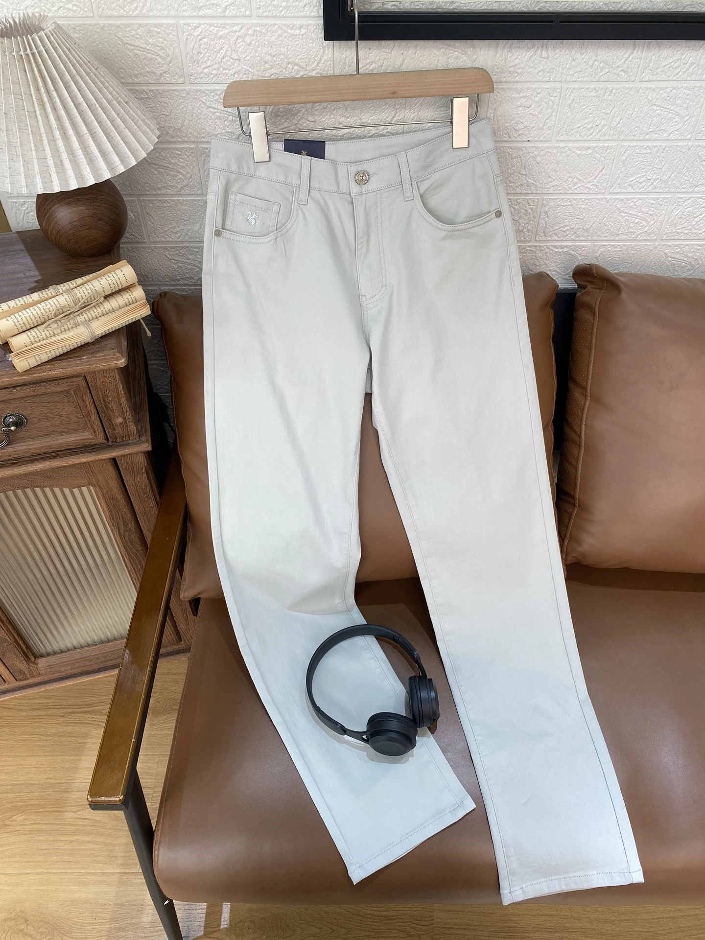 Jeans de Pierna Recta Grises y Blancos para Hombre, Corte Holgado y Cómodo, Jeans Moldeadores Paul Peter, Cintura Media, Boto...