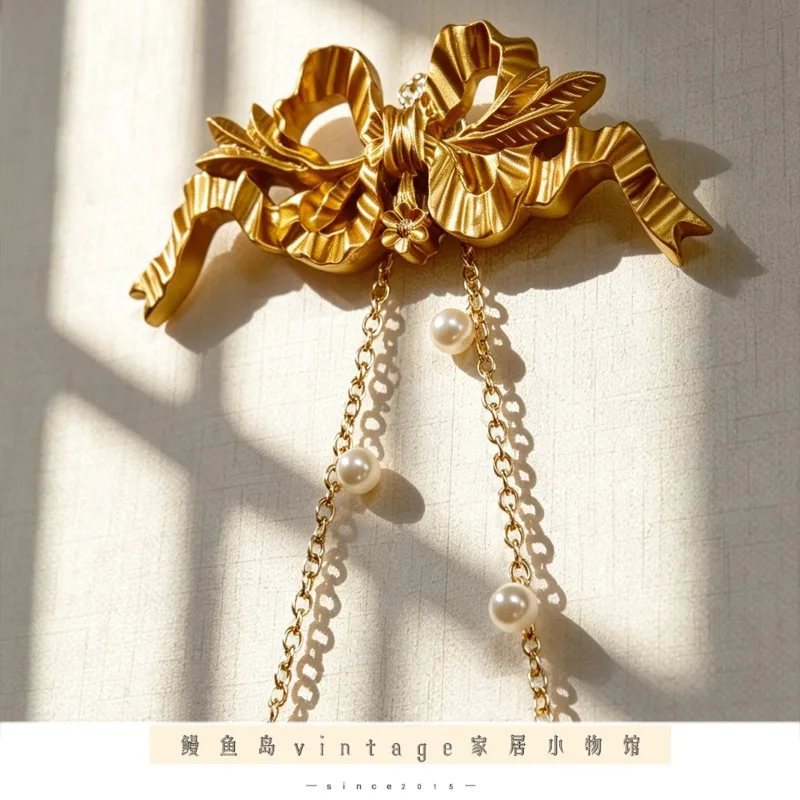 Welfare original medieval style home bow round hanging picture decoration French pearl fringed pendant bedroom wall hanging