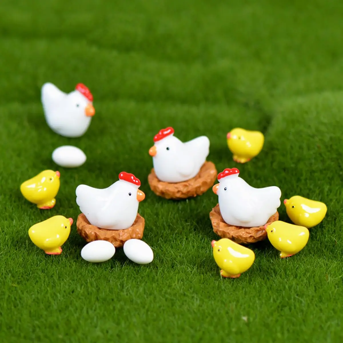 16 Pieces Hens Chickens Family,Miniature Ornament,Decoration,Hens,Henhouse,Chickens,Eggs Miniature Ornament Garden.