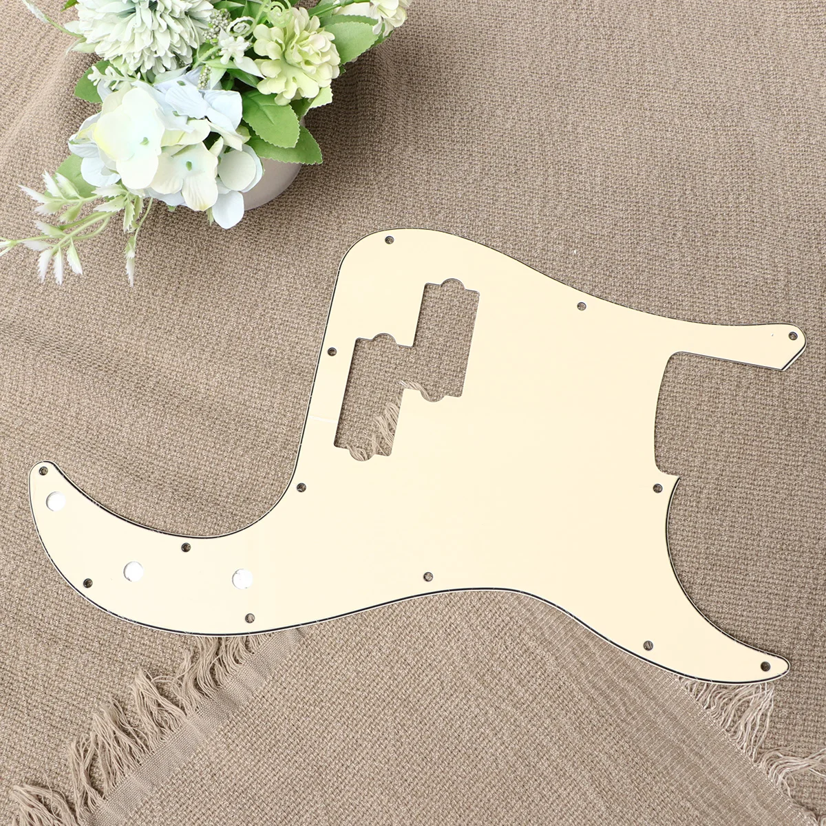 

3 Layers Electric Bass Guard Plate 13 Holes Pickguard Front Cover Scratch PB Beige
