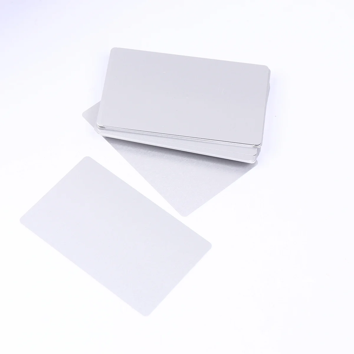 

50 pcs Engraved Business 0.2Mm Thin Anodized Aluminum Diy Name Card For Cnc Machine Silver Rounded Corner Flexible