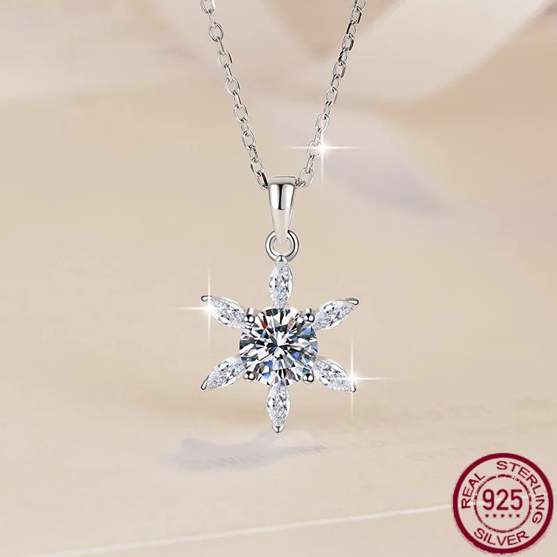 

New S925 pure silver collarbone chain with horse eye snowflake five-pointed star D color 1 carat moissanite necklace wedding