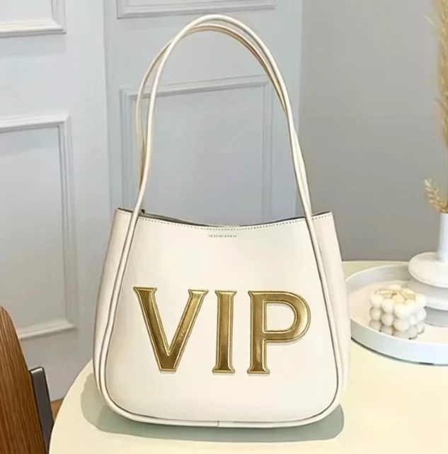 

Элитные сумки из сплавов, винтажные чемоданы, кожаные дорожные сумки на колесиках 2026, модные мужские сумки, брендовые сумки для женщин She _BAO-BAO09_