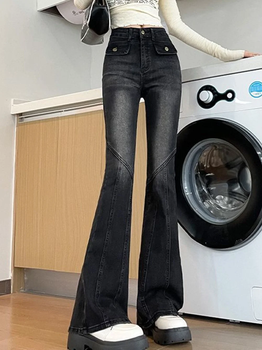 

Black gray micro flared jeans for women in the spring and autumn of 2025, new style that looks slim and tall with a high waist,