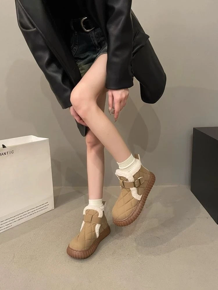 

Fleece-lined and Extra Thick Ladies Shoes Non Slip Korean Style Plaid Goth Sale Trend 2025 Y2k High Quality Women's Snow Boots