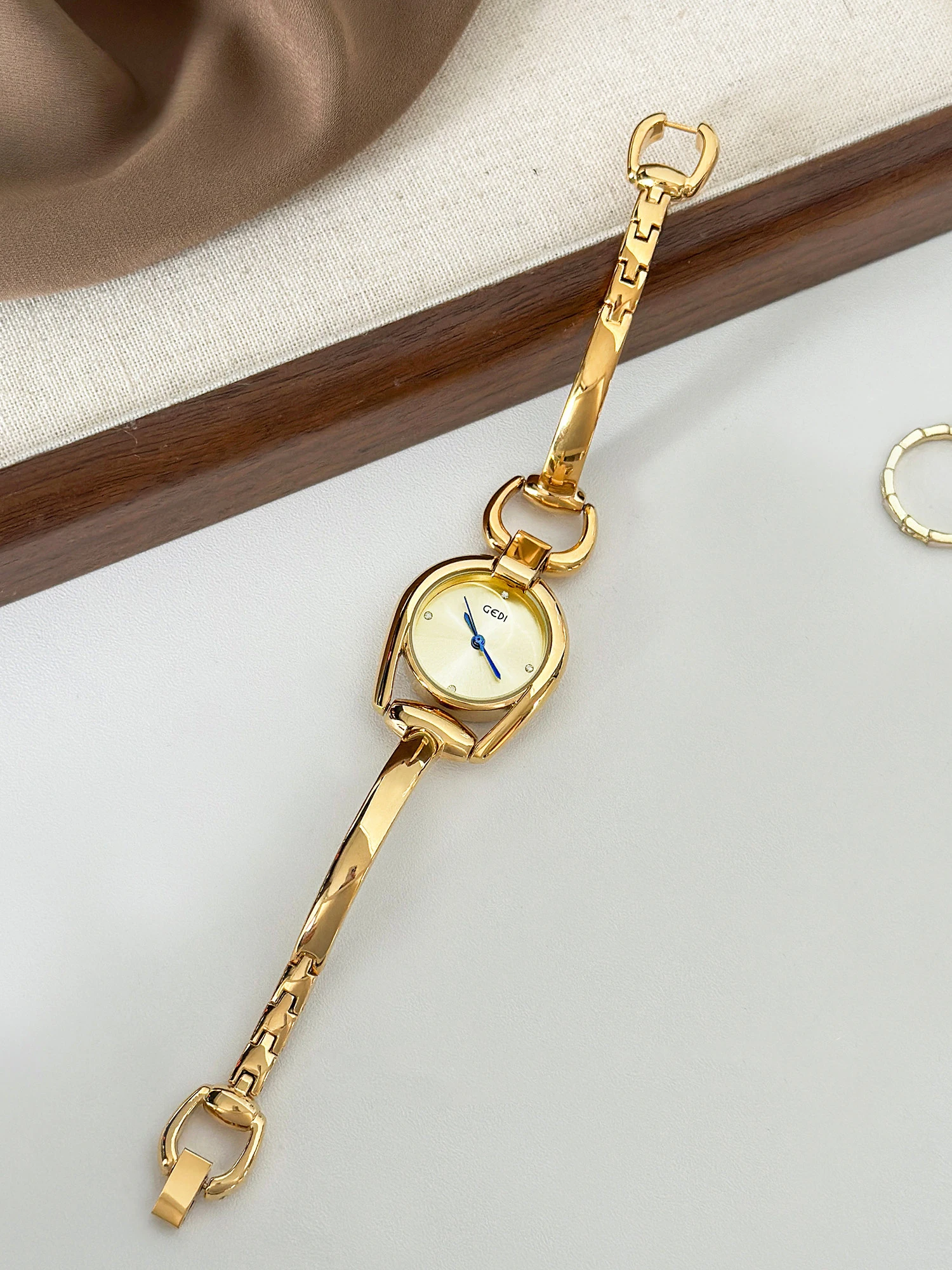 NEW Luxury Vintage High-End Ladies Watches, Water-Resistant, Skeleton Bracelet Quartz Women's Wristwatch, Gift for Women