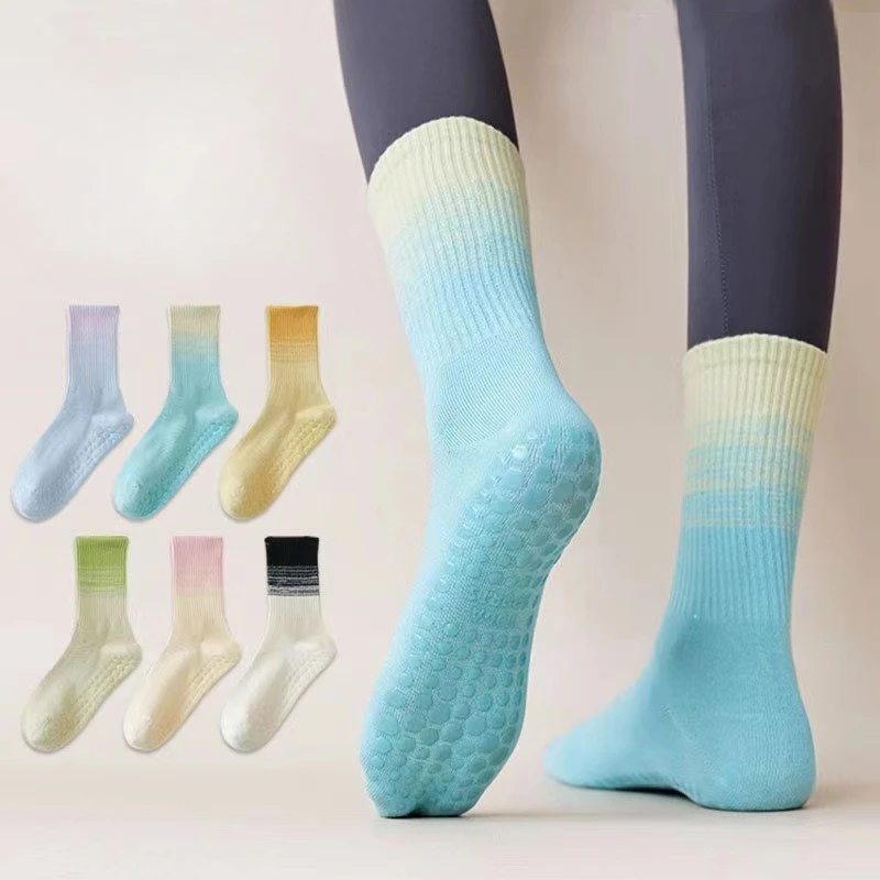 

Gradient Yoga Socks Women Professional Silicone Non-slip Pilates Socks Indoor Workout Gym Fitness Cotton Dance Sports Socks Sox